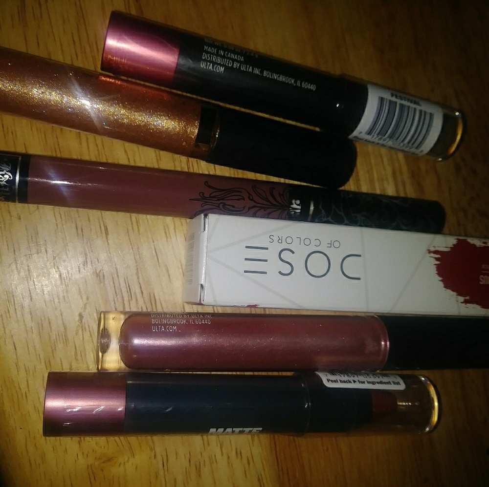 Lipstick bundle dose kvd tarte ulta